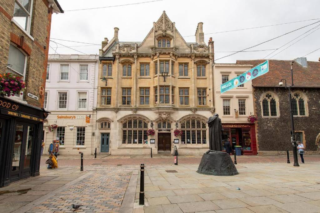 The Most Central Apartment In Canterbury Stunning Interiors, Fully Equipped, City Views And Free Wifi! Екстер'єр фото