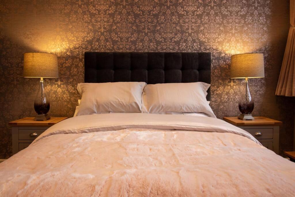 The Most Central Apartment In Canterbury Stunning Interiors, Fully Equipped, City Views And Free Wifi! Екстер'єр фото