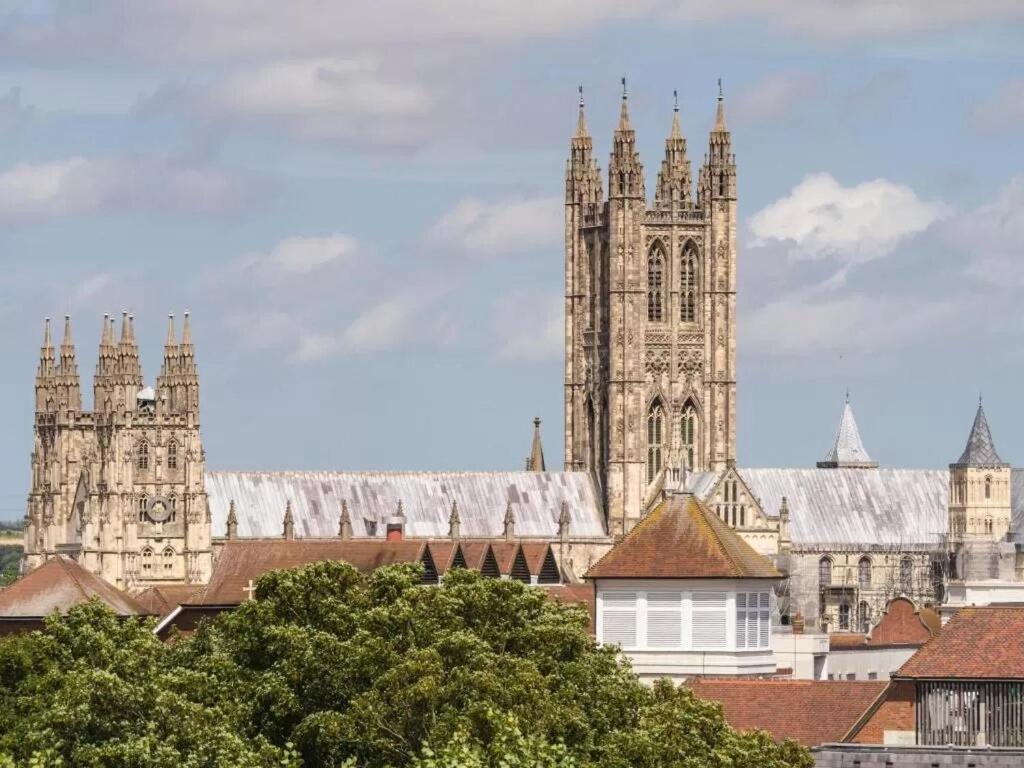The Most Central Apartment In Canterbury Stunning Interiors, Fully Equipped, City Views And Free Wifi! Екстер'єр фото
