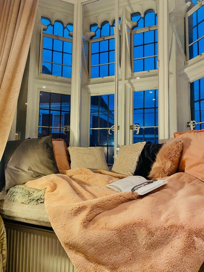 The Most Central Apartment In Canterbury Stunning Interiors, Fully Equipped, City Views And Free Wifi! Екстер'єр фото